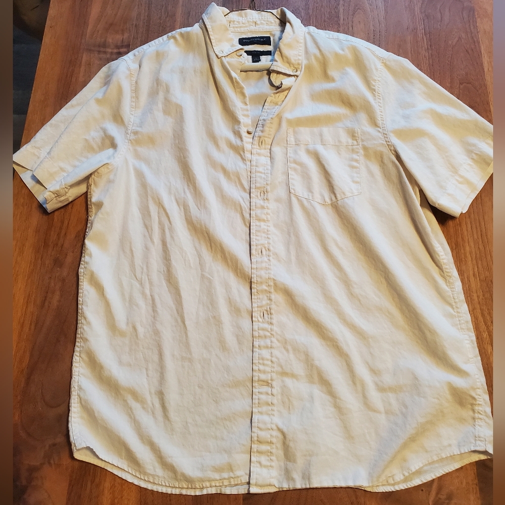BR cream/tan short sleeve button up casual shirt